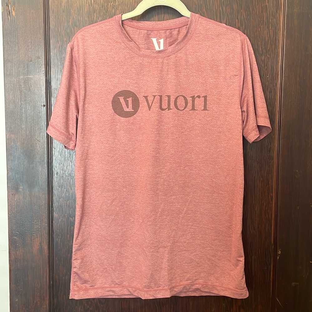 Vuori Men’s Tee Short sleeve Size Medium Heather Red Running